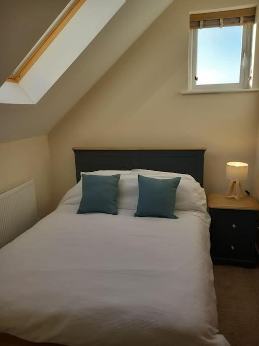 Roomy Penthouse 2 Double Bed Apartment - Spacious - Central Beeston - Free Secure Parking - Nottingham Exterior foto